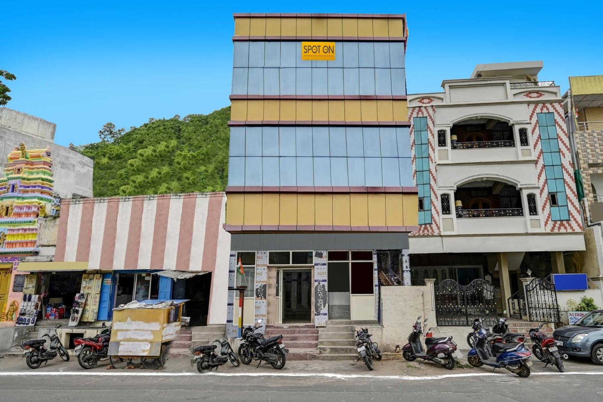 Vijayawāda Spot On Svr Grand酒店 外观 照片